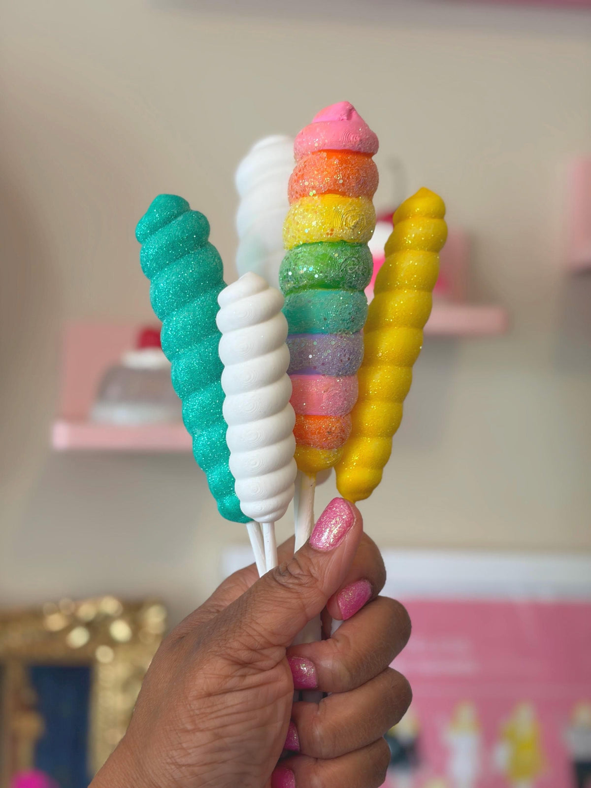 Paint Your Own Unicorn Lollipop – Fake Bakes, Glittering & DIY Fun