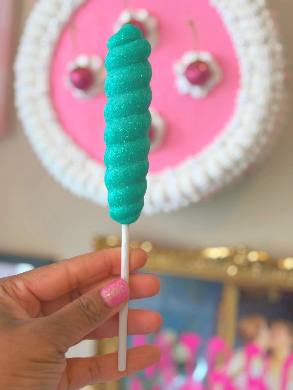 Paint Your Own Unicorn Lollipop – Fake Bakes, Glittering & DIY Fun