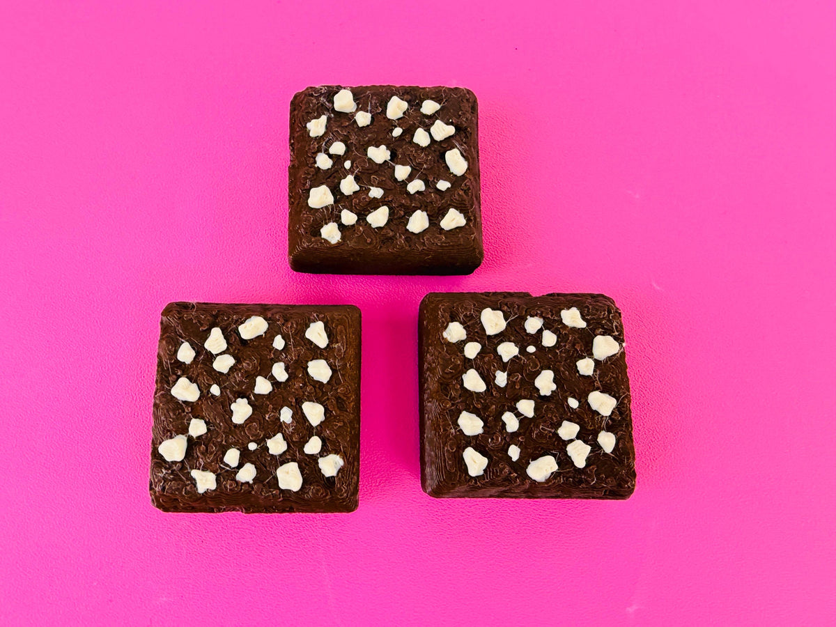 Brownie with Nuts Fridge Magnet - 3D Printed
