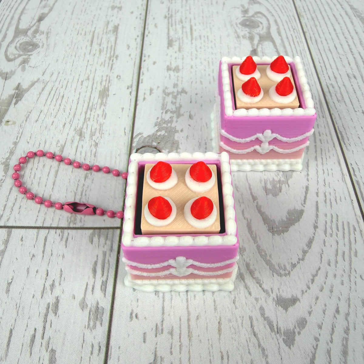 Mini Square Fake Cake Keychain with Strawberries | Mechanical Fidget Clicker