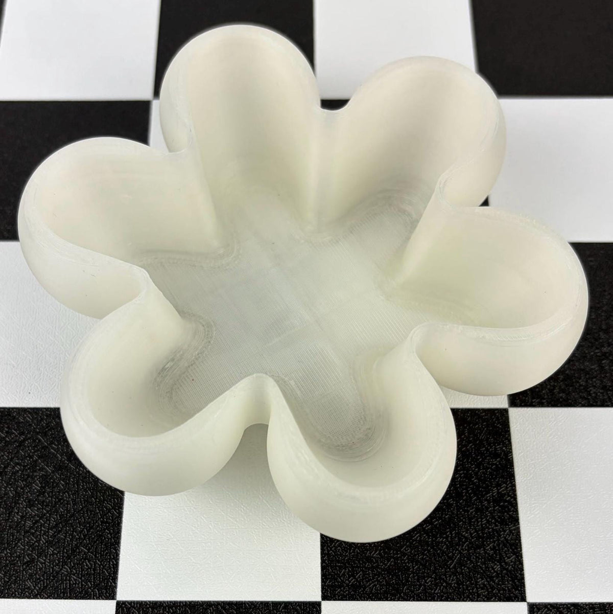 Neon Flower Trinket Dish – 3D Printed Y2K Desk Organizer