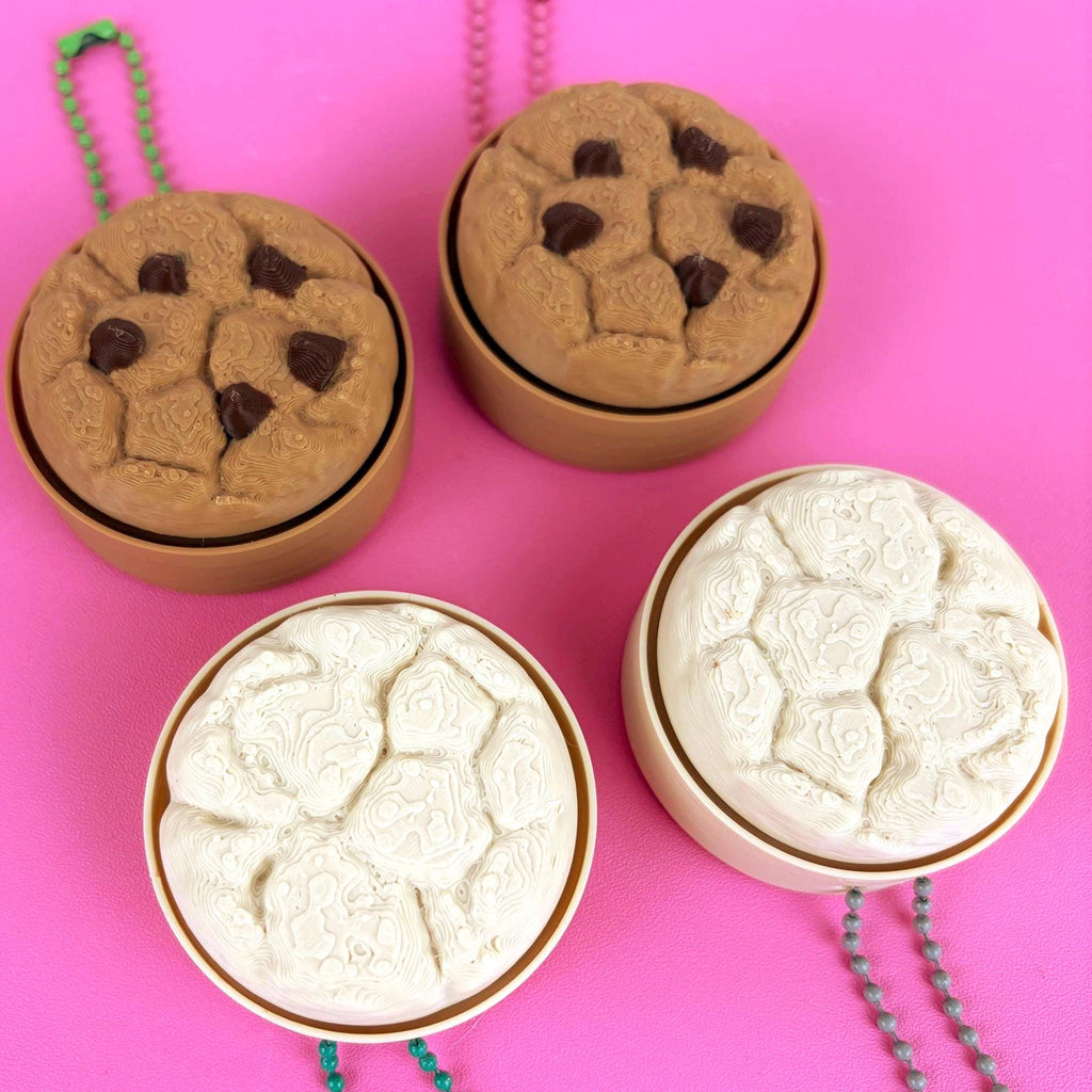 Realistic Cookie Fidget Clicker Keychain – Chocolate Chip or Sugar Cookie