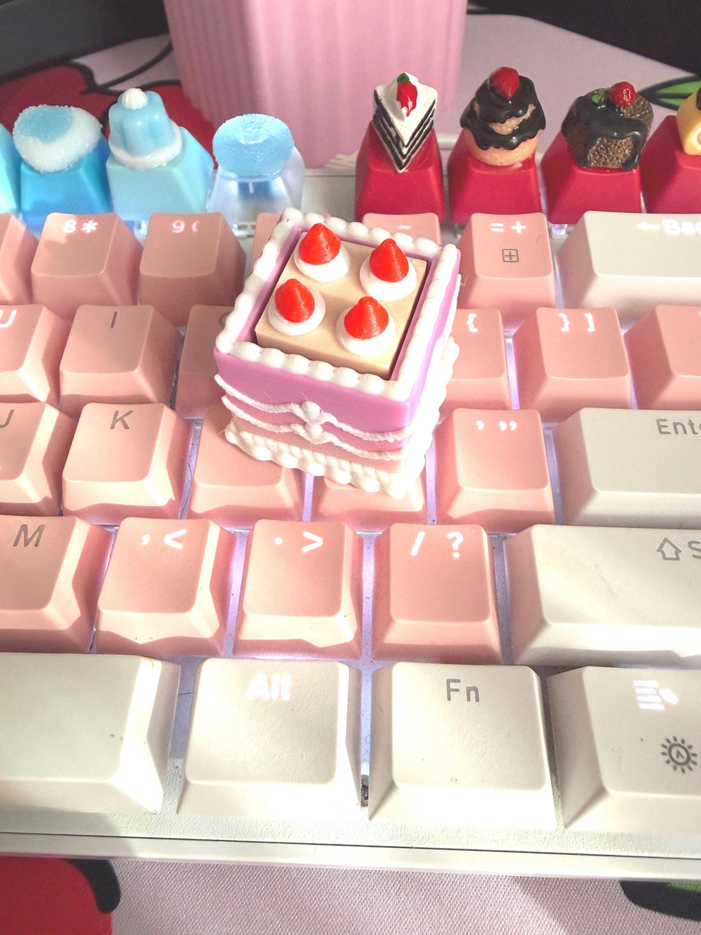 Mini Square Fake Cake Keychain with Strawberries | Mechanical Fidget Clicker