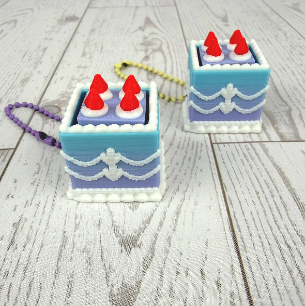 Mini Square Fake Cake Keychain with Strawberries | Mechanical Fidget Clicker