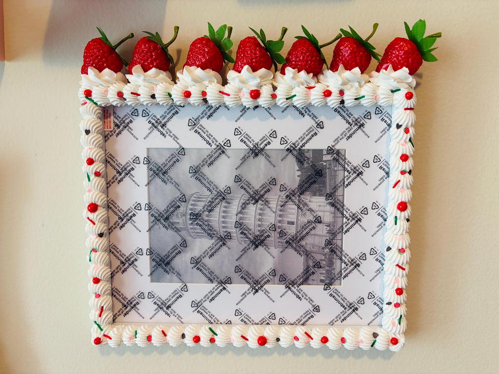 Strawberry Fake Cake Photo Frame: Decoden Dopamine Decor