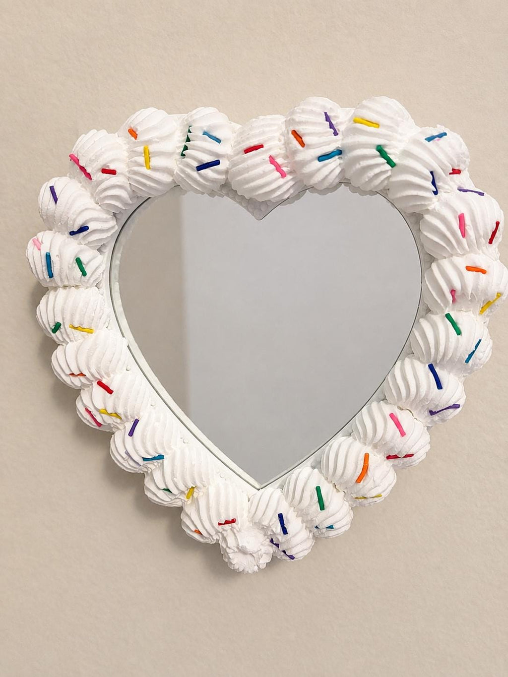 White Heart Fake Cake Mirror with Sprinkles