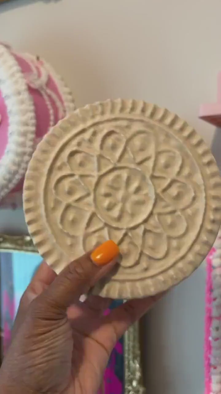 6 Inch Giant Sandwich Cookie Multiple Colors Available