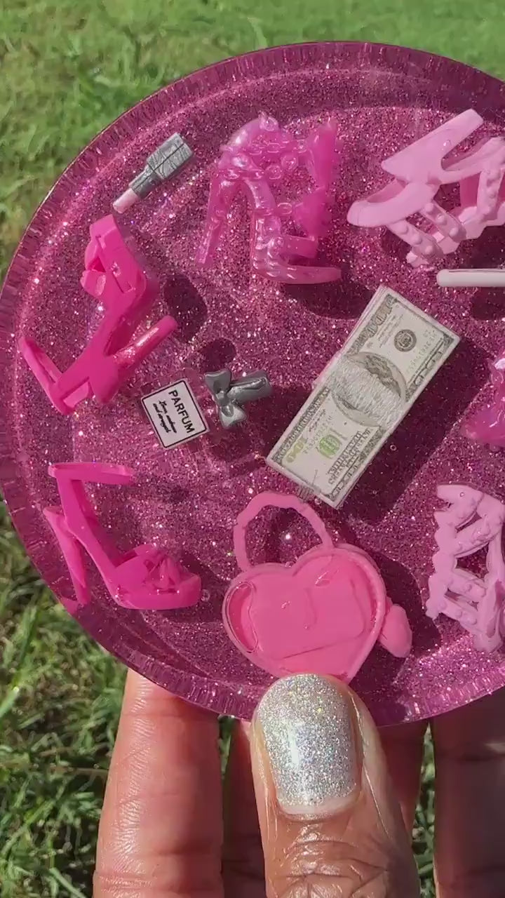 Fashion Doll Resin Coaster: Glitter Accessories & Heels